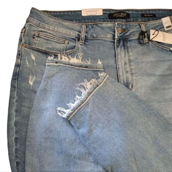 Judy Blue Mineral Wash Relaxed High Waist Jeans PlusSize 22W NWT - Picture 5 of 15